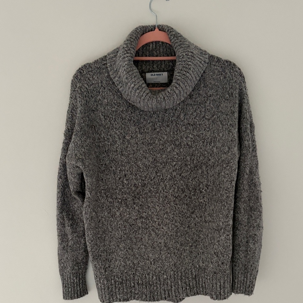 Old Navy oversized Gray Turtleneck Sweater - SMALL